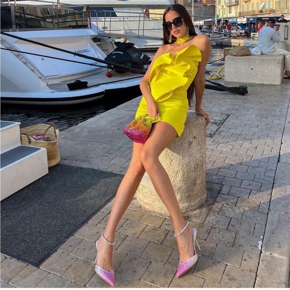 Zara Limited Edition Yellow Voluminous Mini Dress Exaggerated Ruffle Size M NWT - Picture 3 of 16